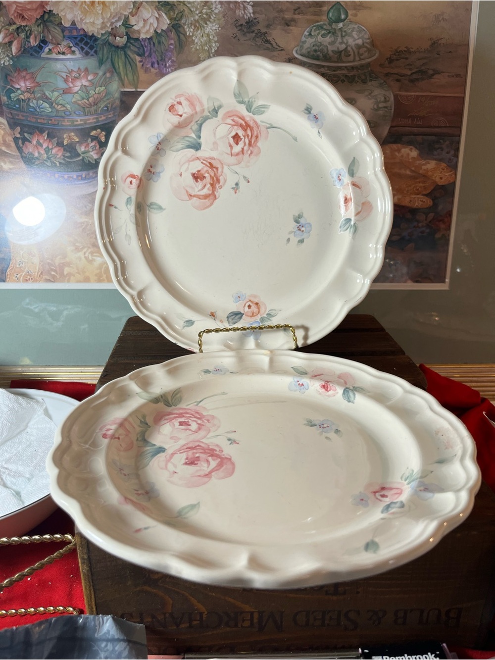Floral Scalloped Ceramic Dinner Plate - Pink Rose pfaltzgraff secr